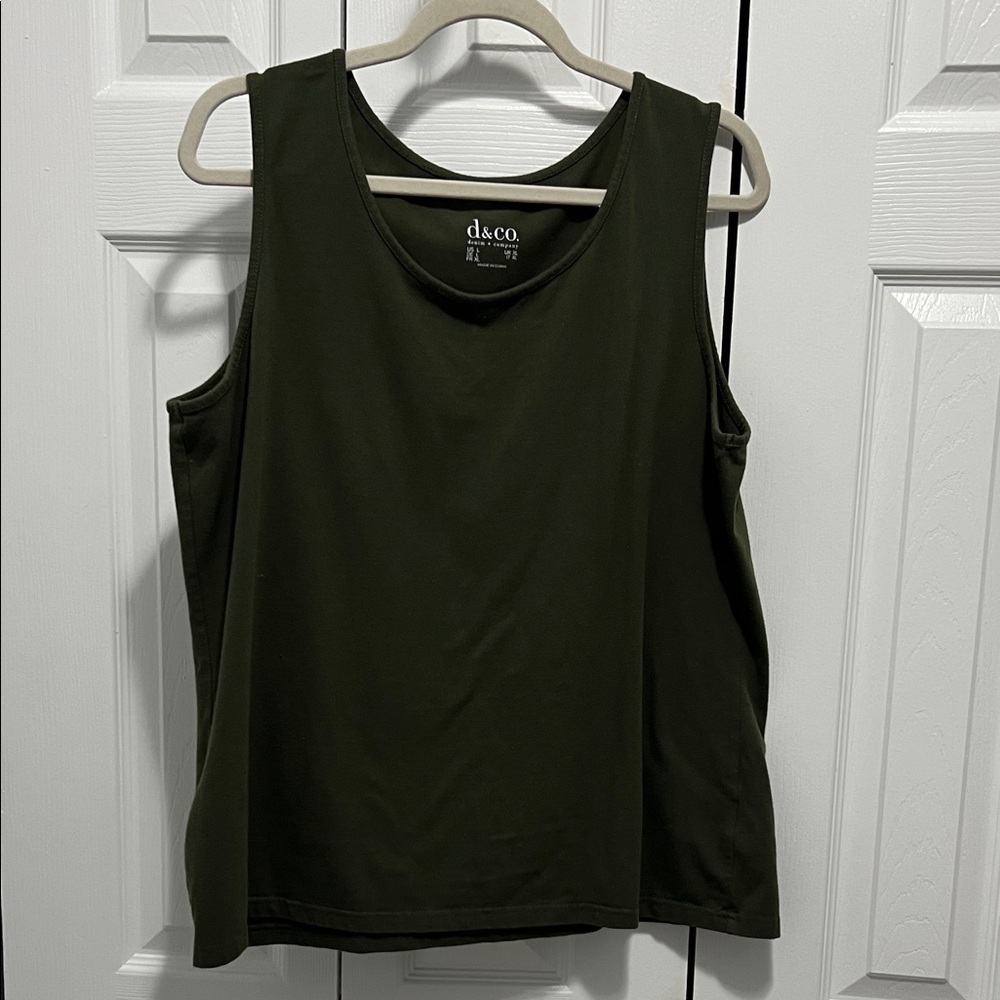 Dia & Co Women's Dark Green Tank Top